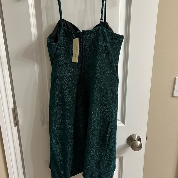 BRAND NEW Trixxi Glitter Knit Mini Dress - Picture 6 of 7